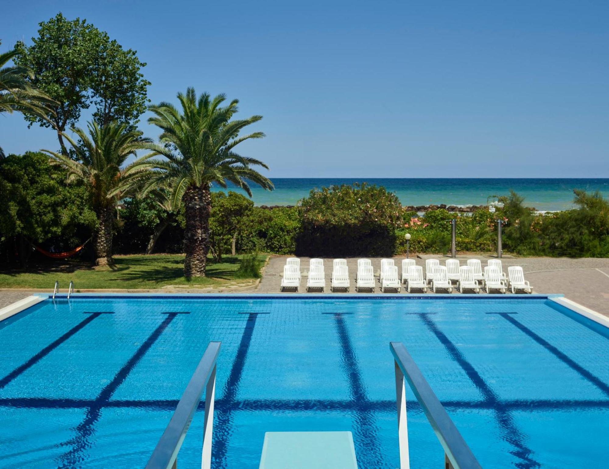 Serena Majestic Hotel Montesilvano Marina Exterior foto